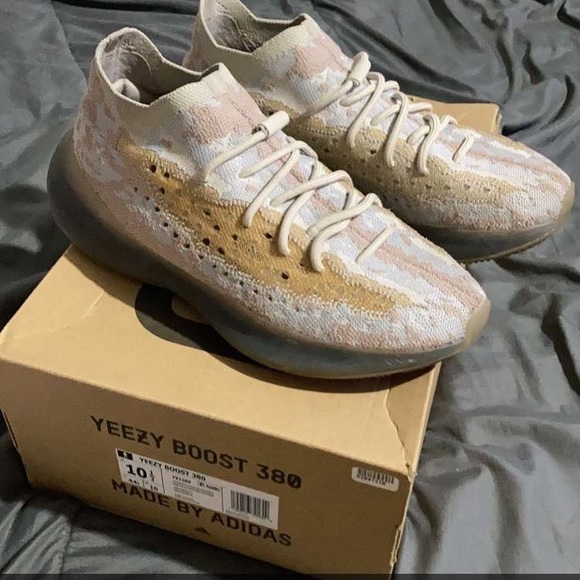 Yeezy 380 pepper